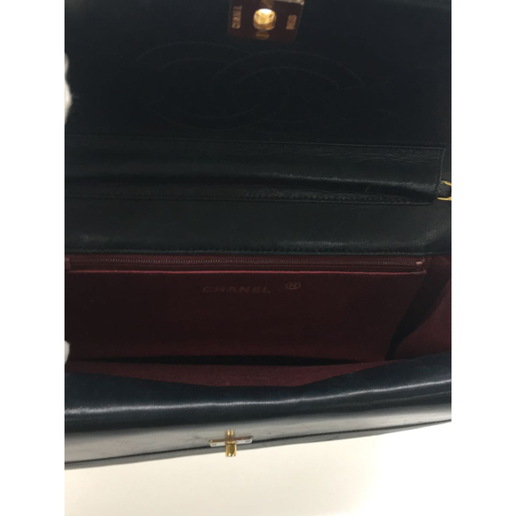 Chanel Double Flap Matelasse Leather Shoulder Bag - Picture 6 of 6